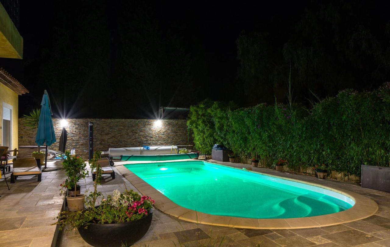 Villa De La Terre Blanche Sanary-sur-Mer Exterior photo